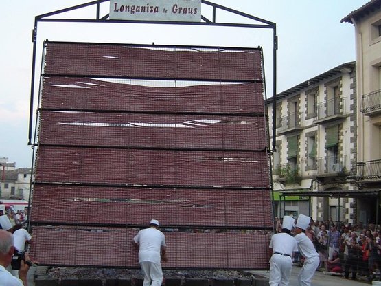 Het Longaniza feest in Graus waar de langste worst ter wereld wordt gemaakt